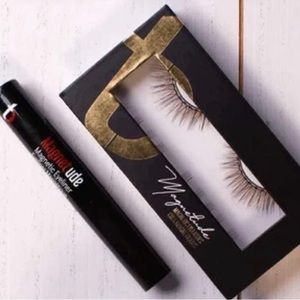 Coffeehouse Magnetic lashes/liner.